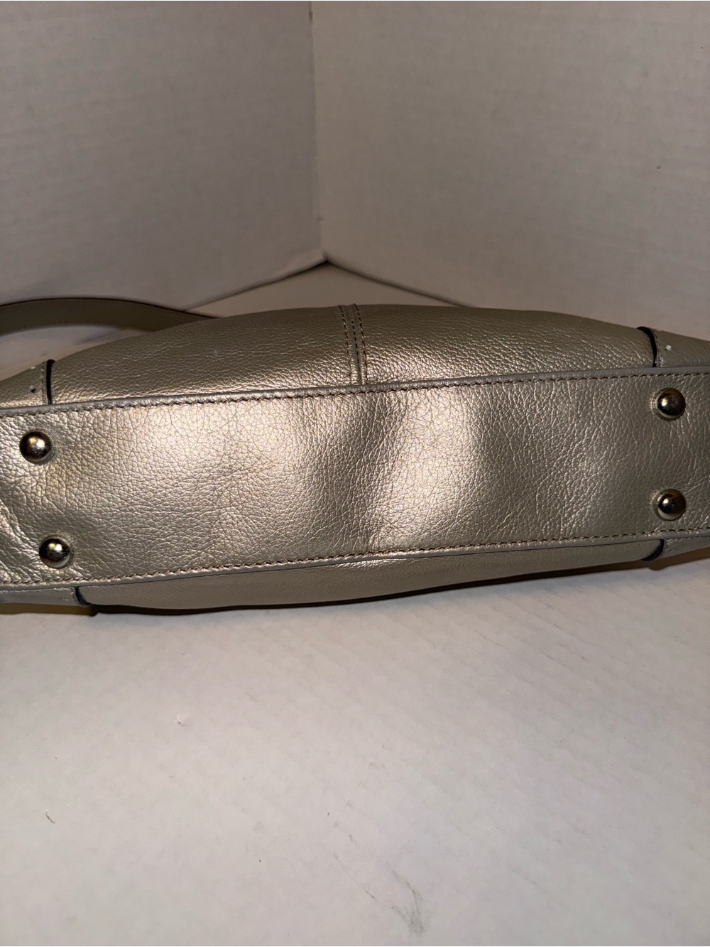 Tignanello Metallic Taupe Leather Crossbody Purse - Picture 4 of 9